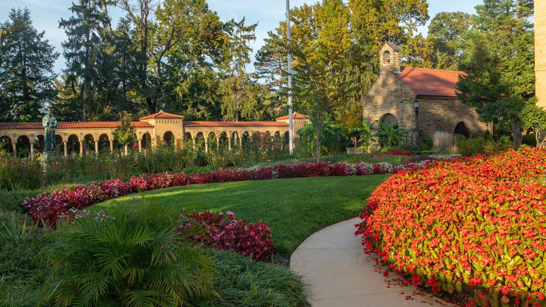 Flower Bed Color Rotation for Attractive HOA Landscaping